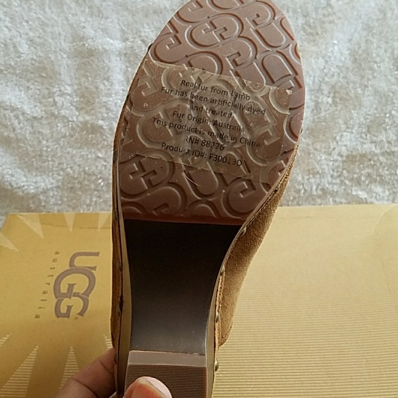 UGG BLACK CLOGS - Picture 5 of 5